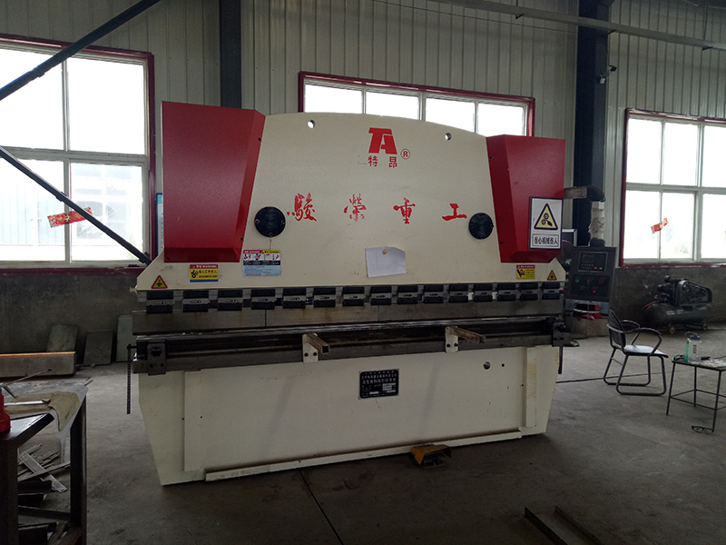 廠(chǎng)區(qū)設(shè)備