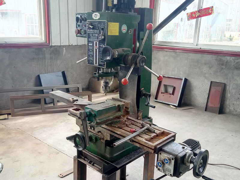 廠(chǎng)區(qū)設(shè)備